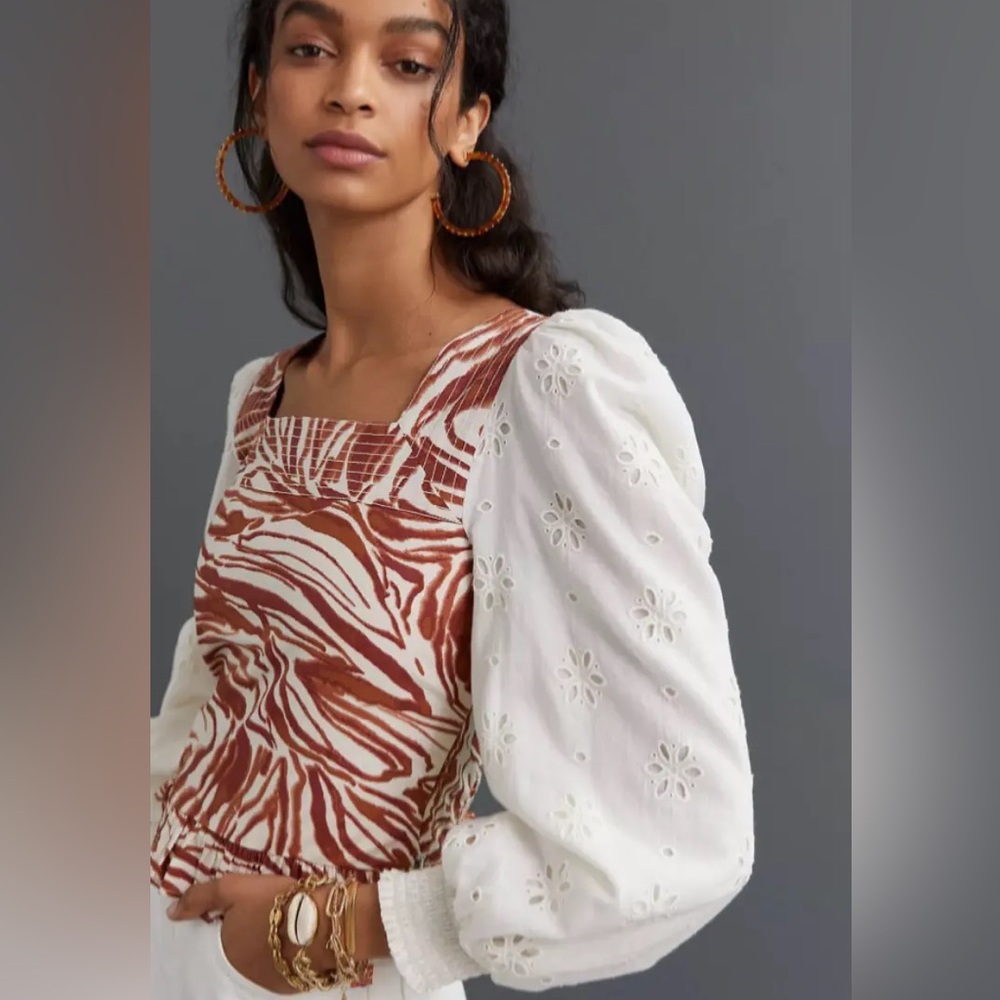 Anthropologie Love the Label puffed sleeve smocked top